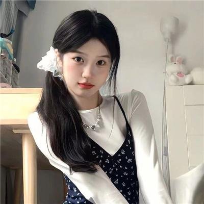 三个月亮